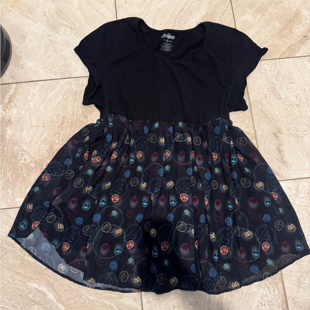 Her Universe Disney Avengers Dress women's size 6,  6xl black marvel tulle skirt